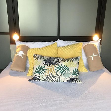 Cloudy Hostel Bangkok Bagian luar foto
