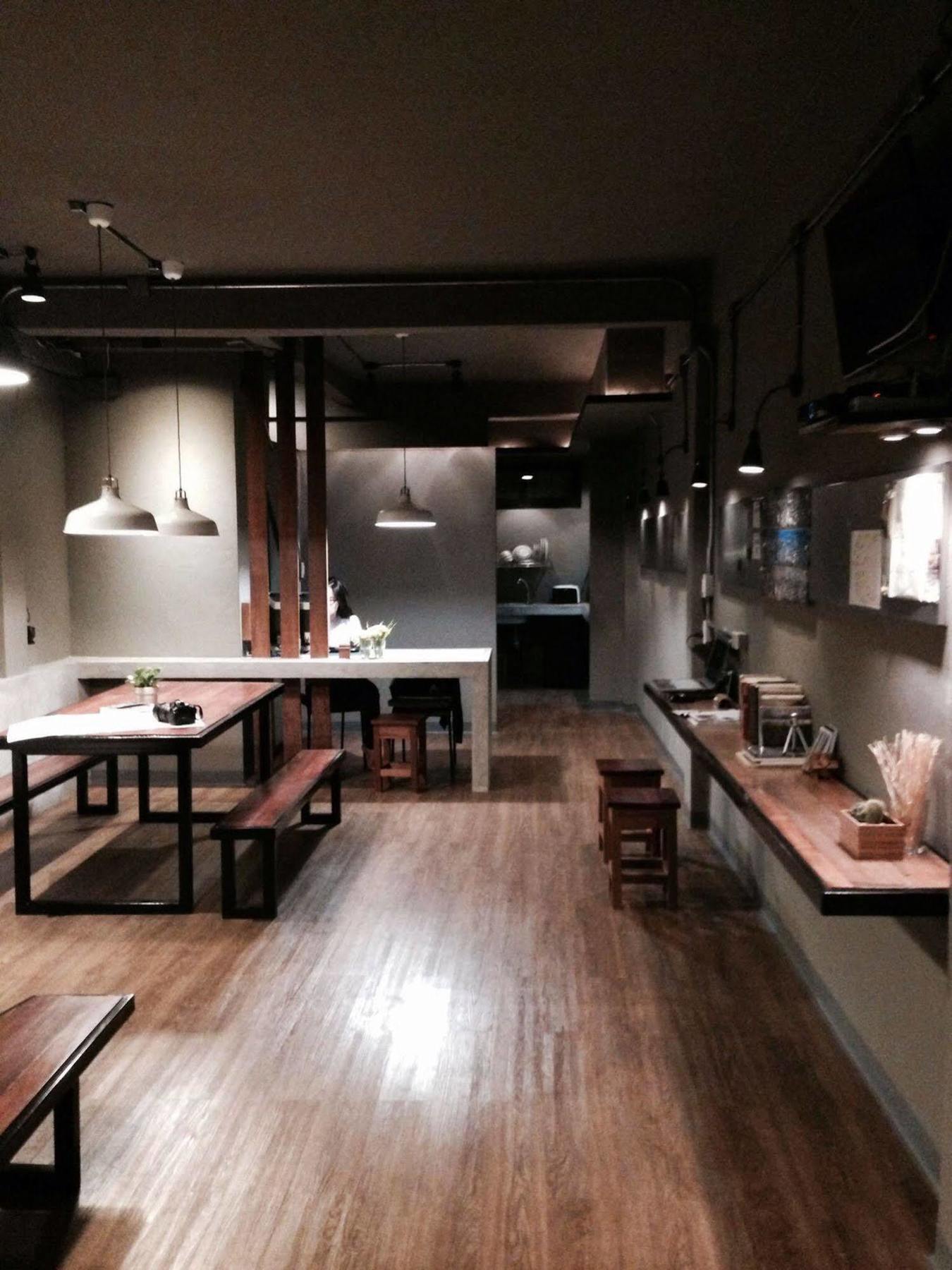 Cloudy Hostel Bangkok Bagian luar foto